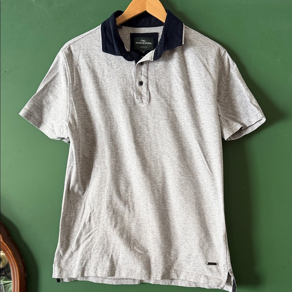 Rodd & Gunn Gray Polo Shirt with Navy Collar
